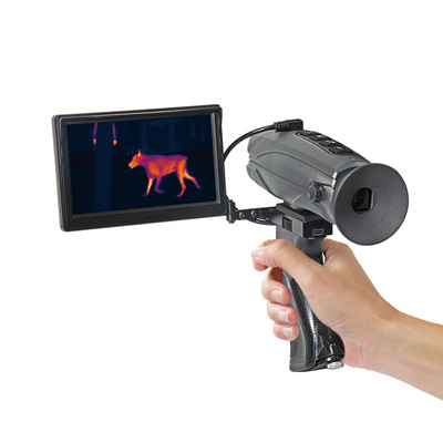 Outdoor thermal imaging night vision instrument